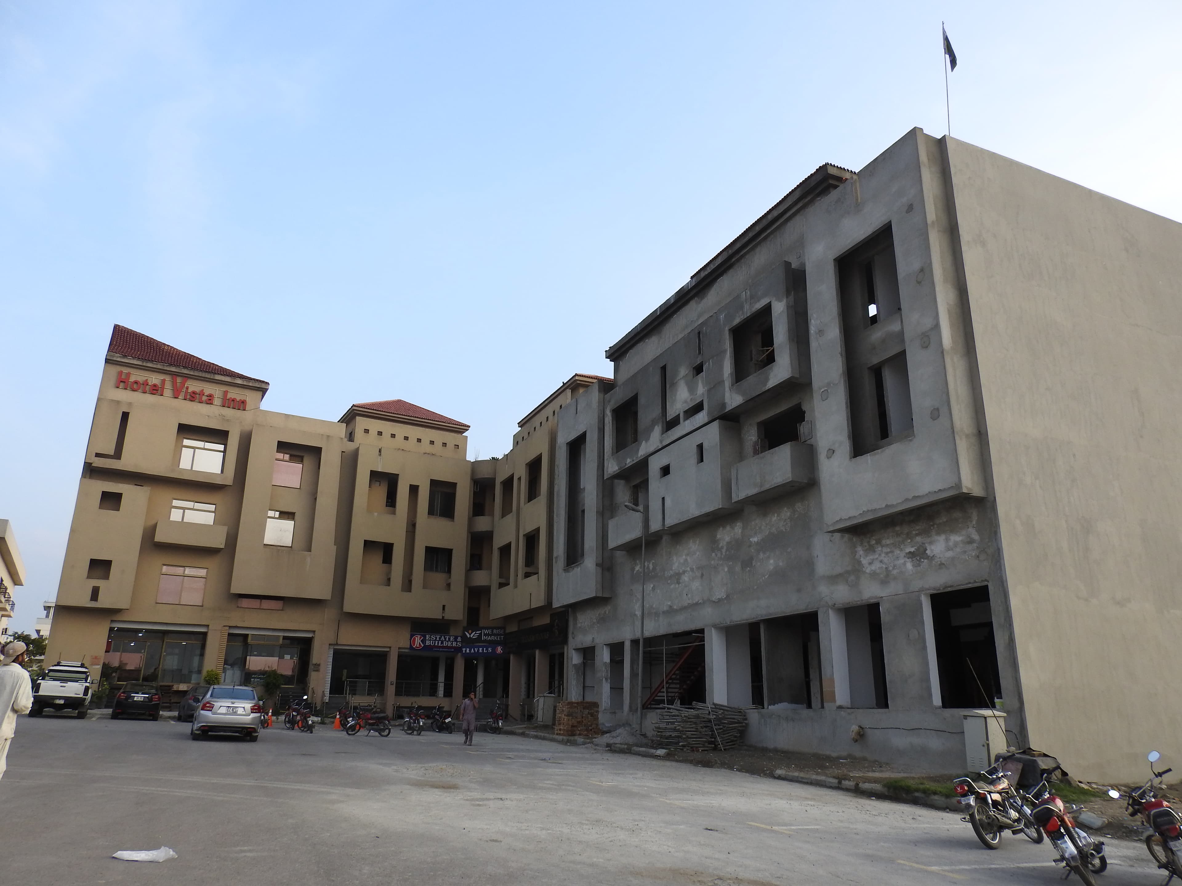 Daftar Khawan DHA Sector F